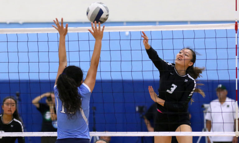 Girls Varsity D2 Volleyball: Mid Pacific def. Saint Francis in five